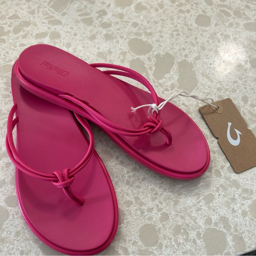 OluKai AKA Sandals Womens Size 9 Pink Plumeria Slippers Flip Flops